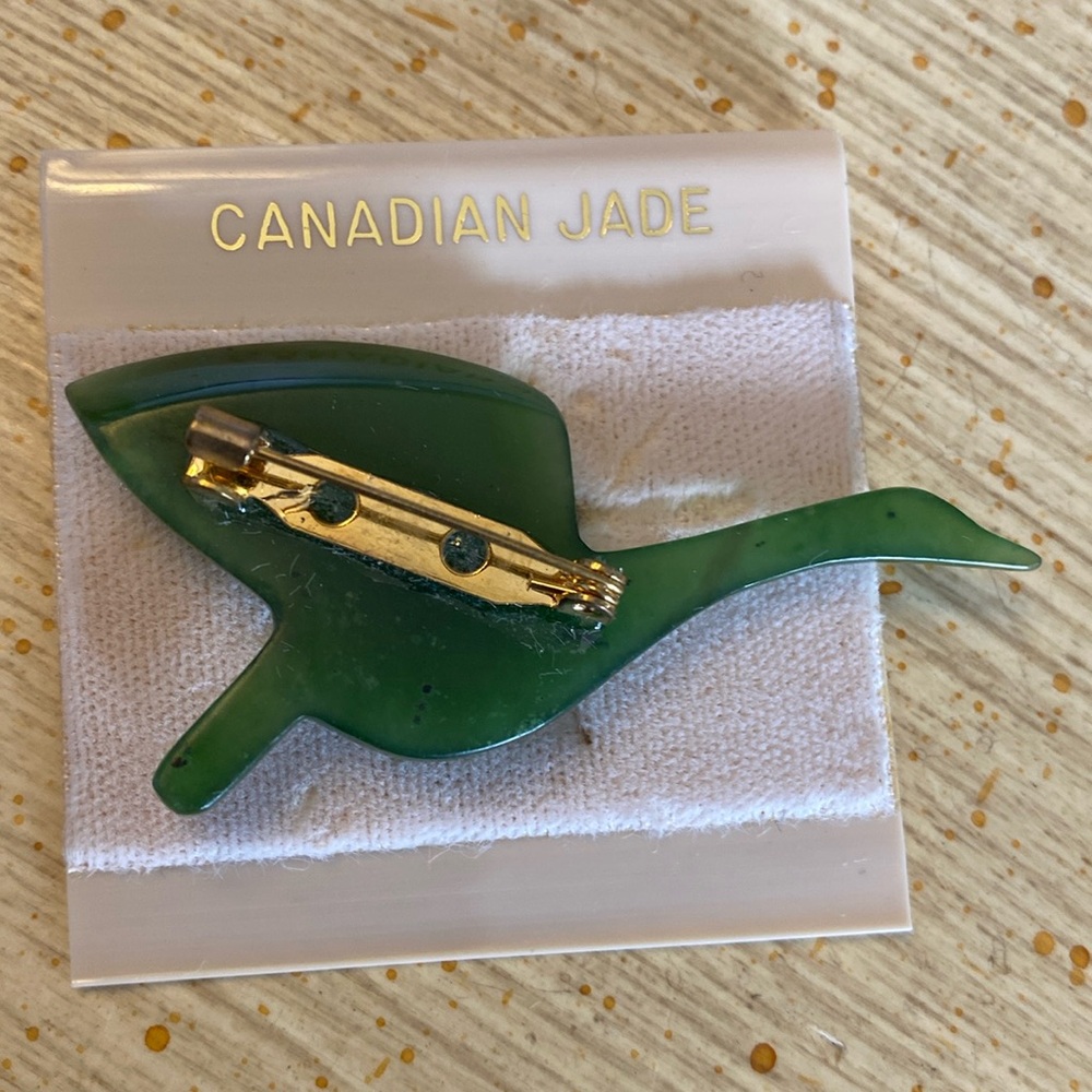 Vintage Canadian Jade Canada Goose Brooch - Picture 4 of 4